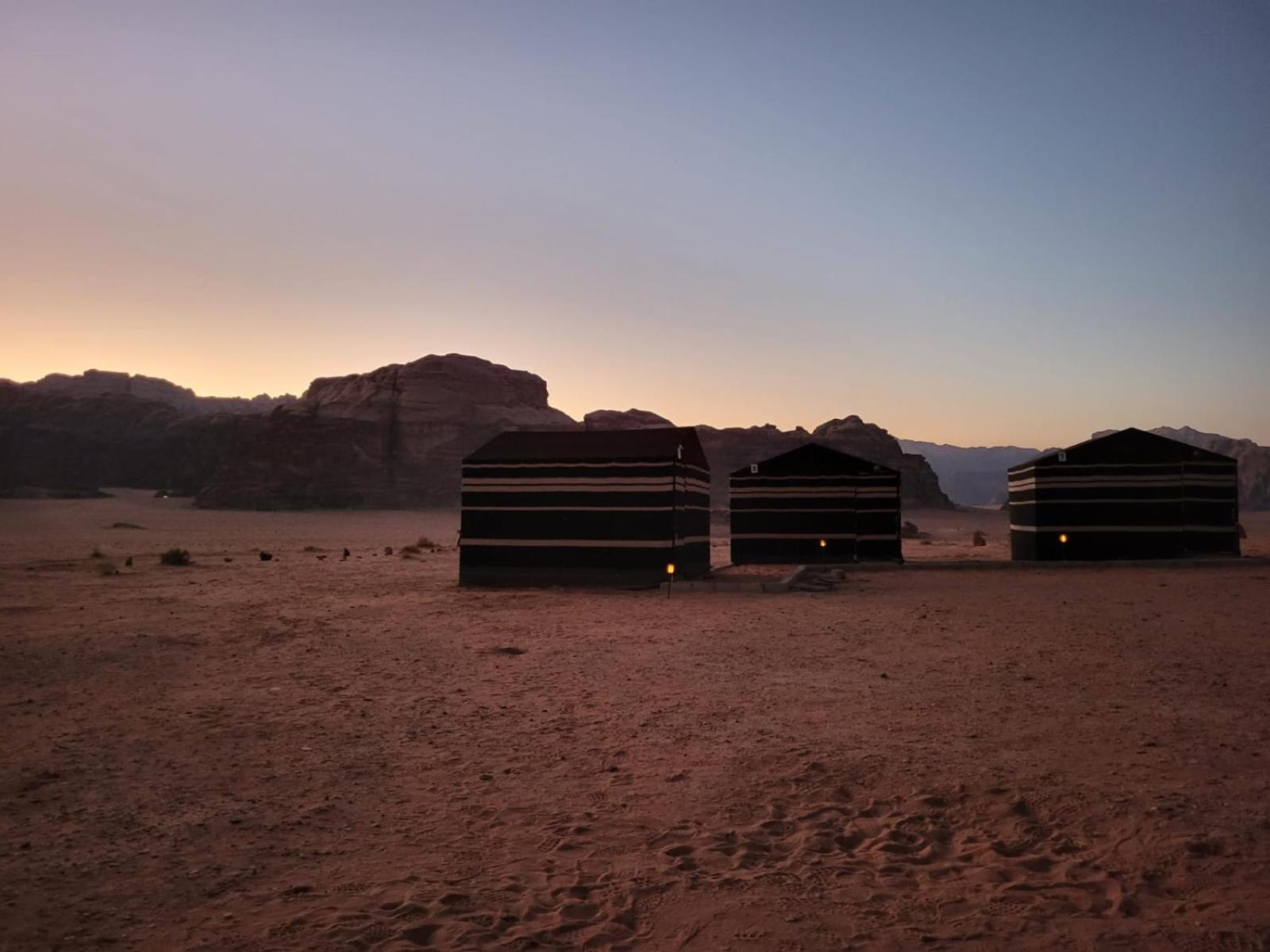 Wadi Rum Desert Heart Camp Buitenkant foto
