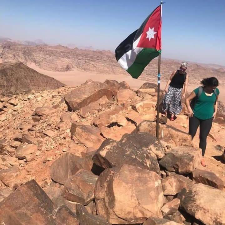 Wadi Rum Desert Heart Camp Buitenkant foto